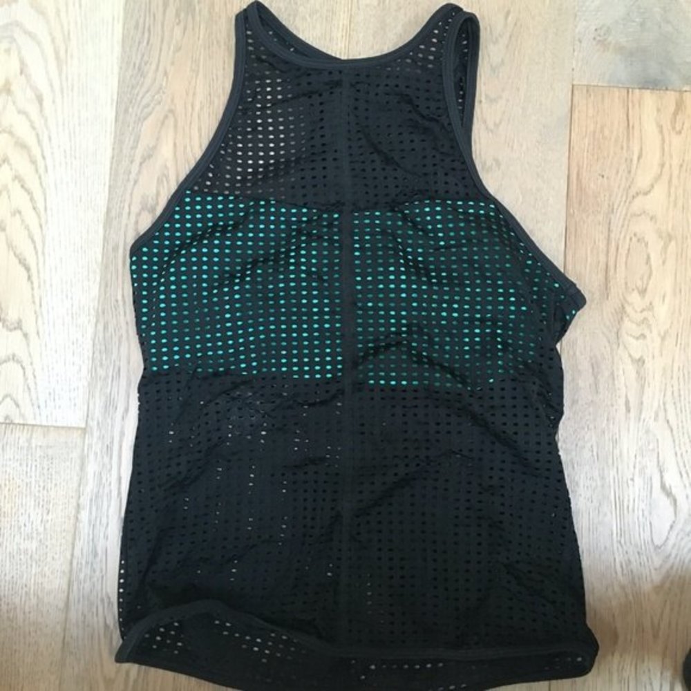 Calavera Tankini Swim top Size Medium